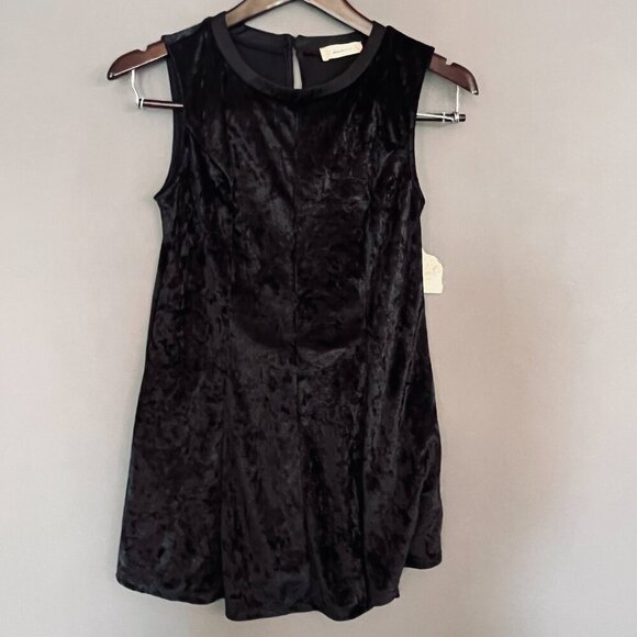 NWT Altar'd State Black Crushed Velvet Sleeveless Tunic Women's Medium - Picture 1 of 7